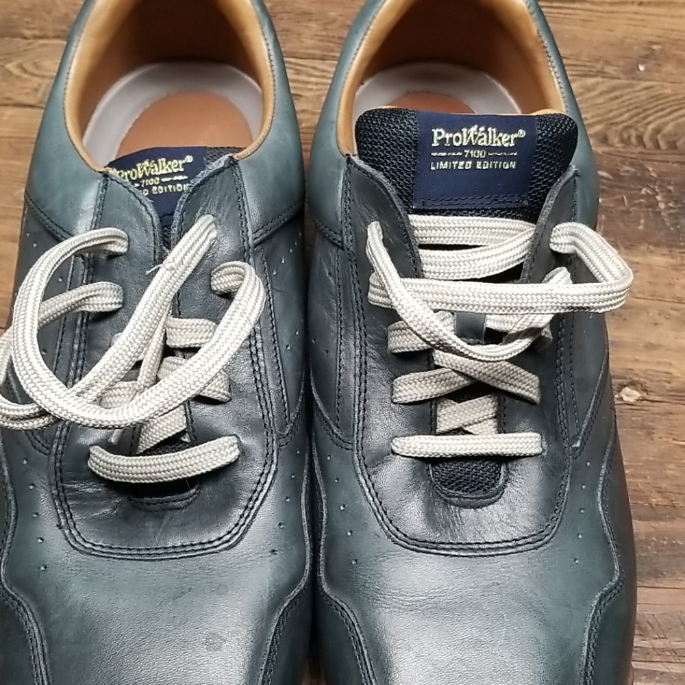 Rockport  pro walker 7100 limited edition